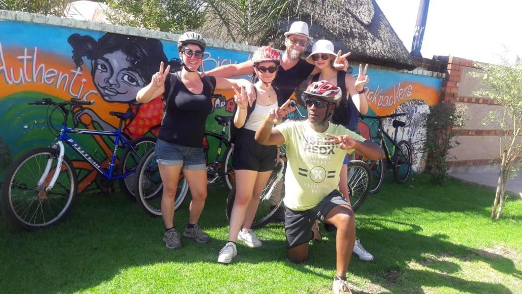 Ostello Authentic Bicycle Tours And Backpackers Soweto Esterno foto