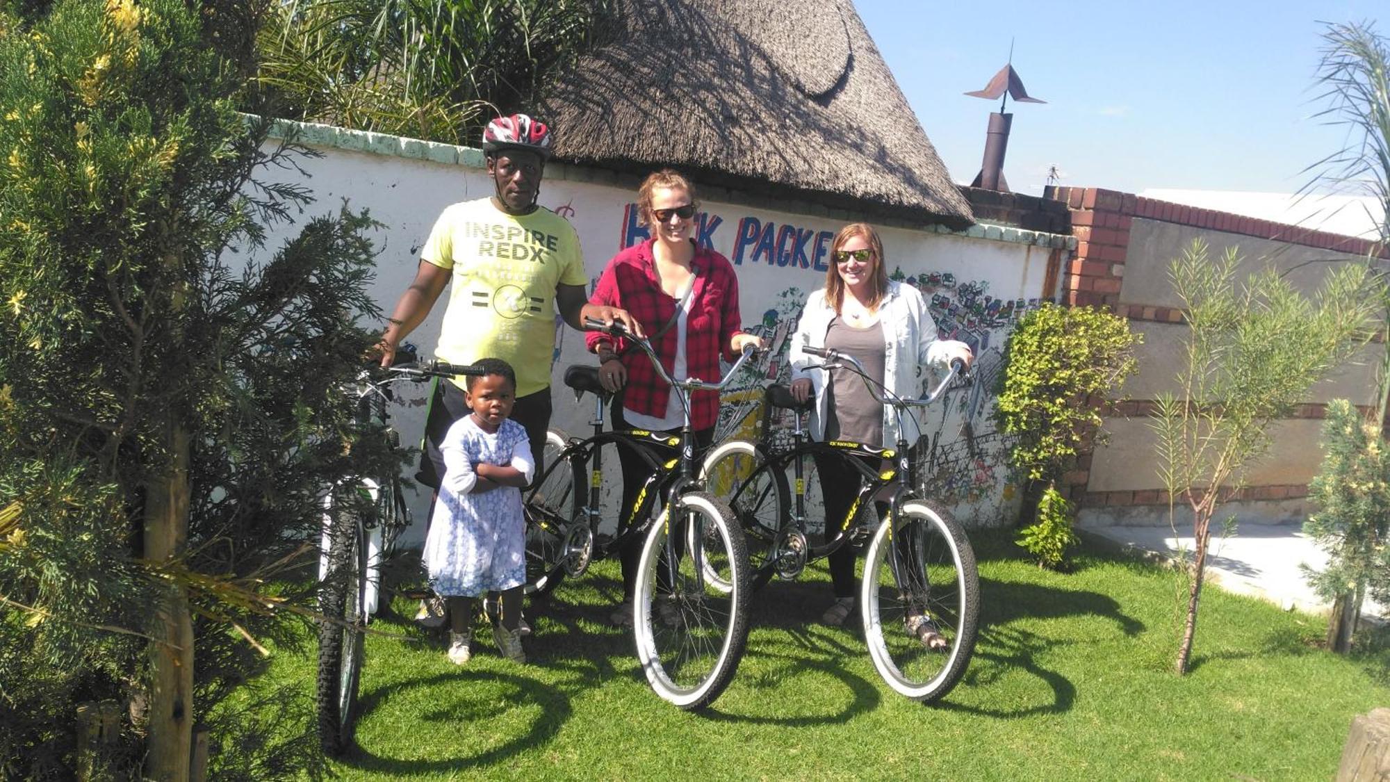 Ostello Authentic Bicycle Tours And Backpackers Soweto Camera foto