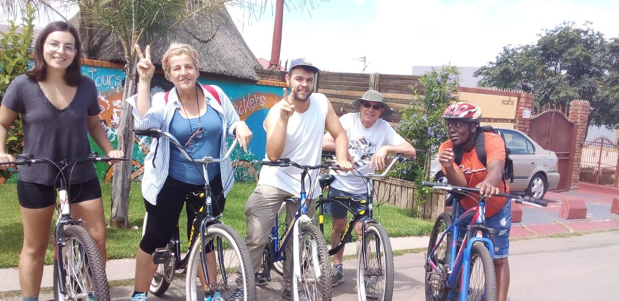 Ostello Authentic Bicycle Tours And Backpackers Soweto Camera foto